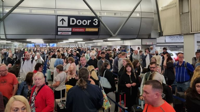 Passengers at the airport must expect significant delays. Image: X/SebbieJ